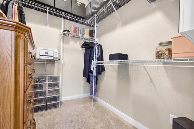 1579 LONE OAK DRIVE, Neenah, WI 54956