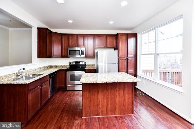 404 AVA WAY NE, Washington, DC 20017