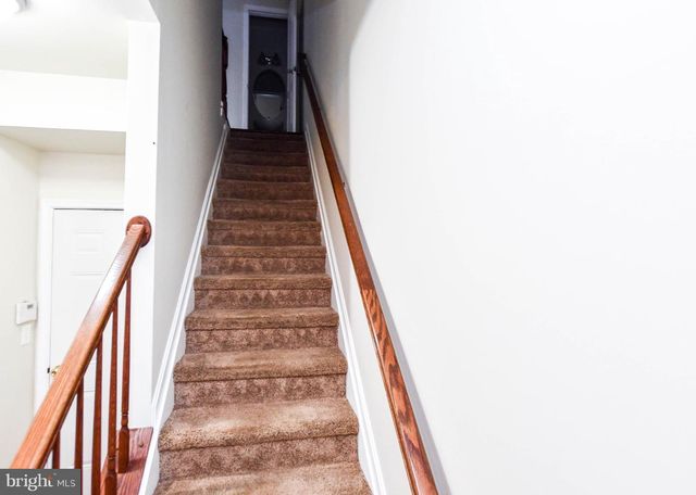 404 AVA WAY NE, Washington, DC 20017