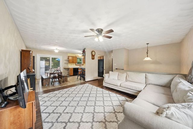 315 Fairview Drive, Manor, PA 15642
