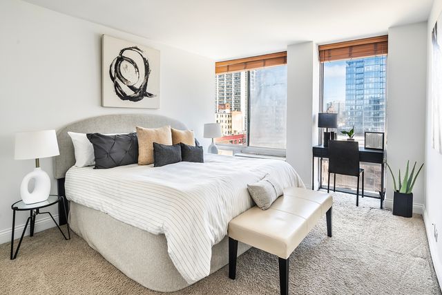 450 W Briar Place 7G, Chicago, IL 60657