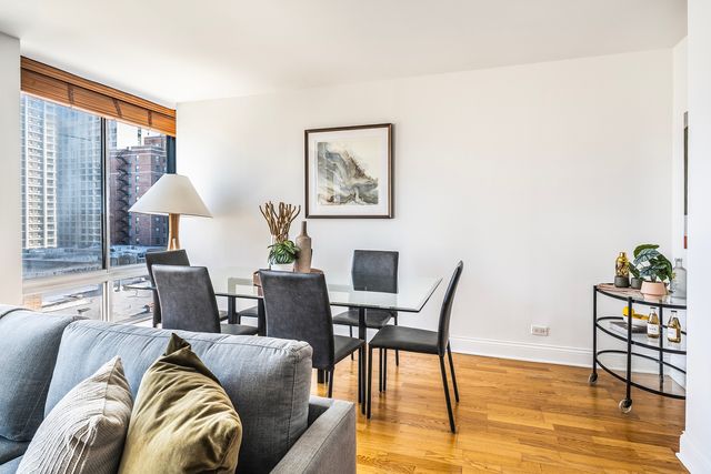 450 W Briar Place 7G, Chicago, IL 60657