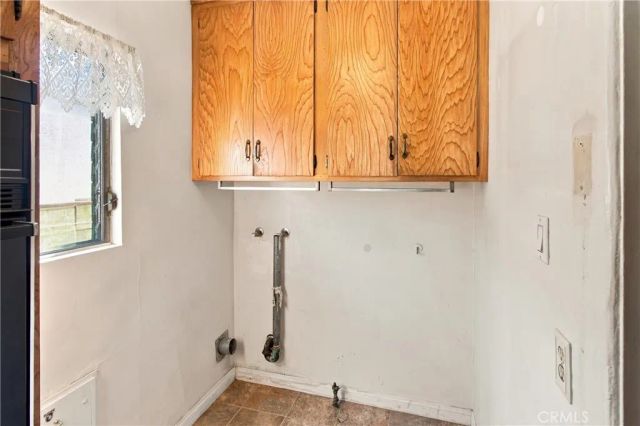 2043 N Maple, Burbank, CA 91505