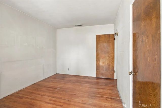 2043 N Maple, Burbank, CA 91505