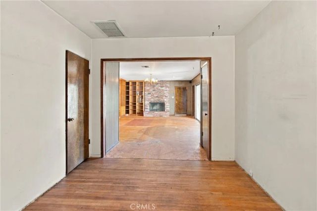 2043 N Maple, Burbank, CA 91505