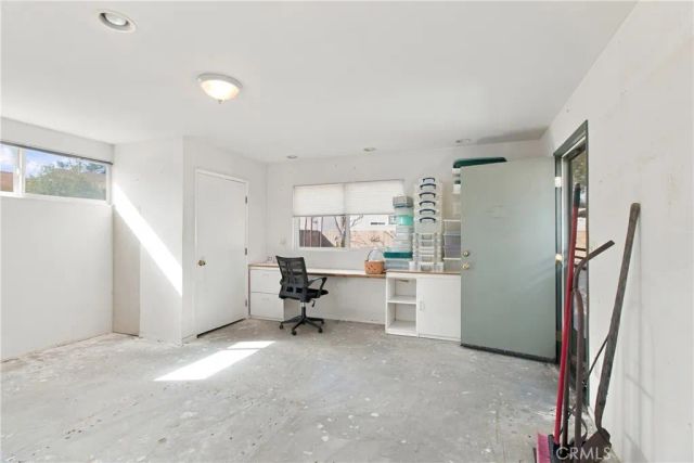2043 N Maple, Burbank, CA 91505