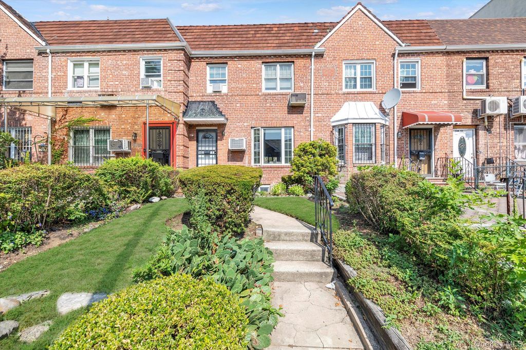 144-47 75 Avenue, Kew Garden Hills, NY 11367