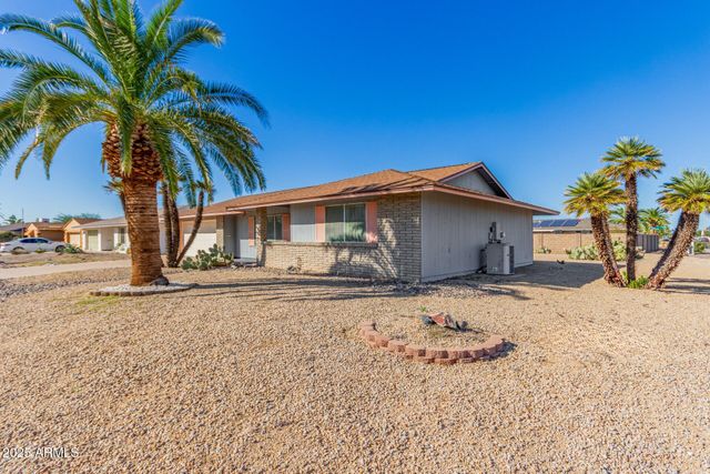 9428 W CEDAR HILL Circle N, Sun City, AZ 85351