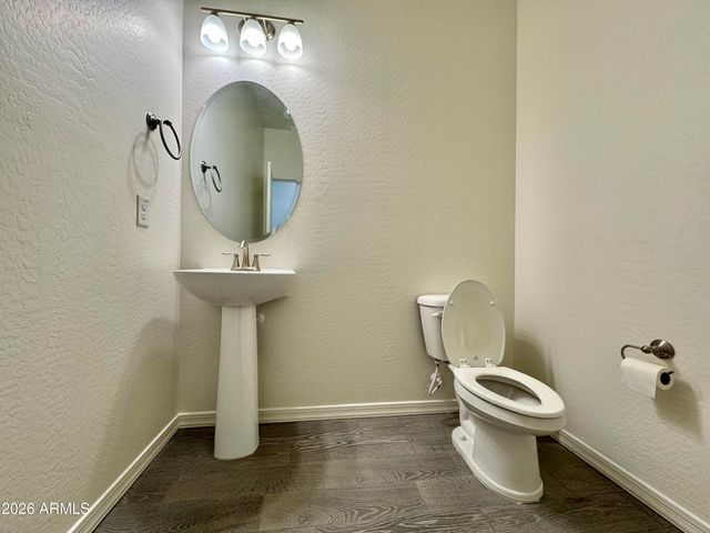 905 S CANAL Drive 5, Chandler, AZ 85225