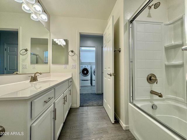 905 S CANAL Drive 5, Chandler, AZ 85225
