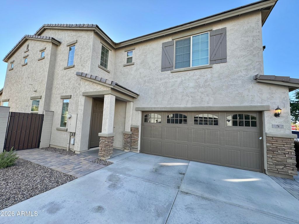 905 S CANAL Drive 5, Chandler, AZ 85225