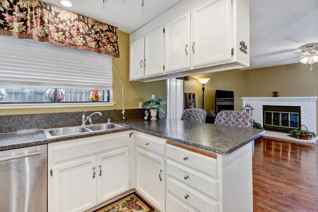 6600 Indian River Dr, Citrus Heights, CA 95621