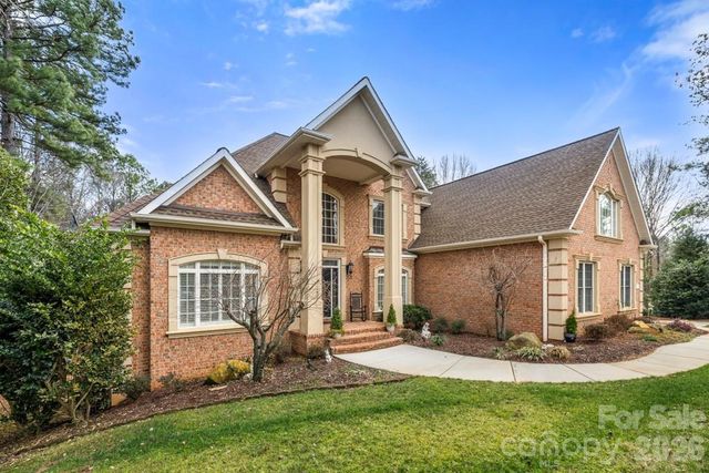 1221 Silver Arrow Court, Fort Mill, SC 29715