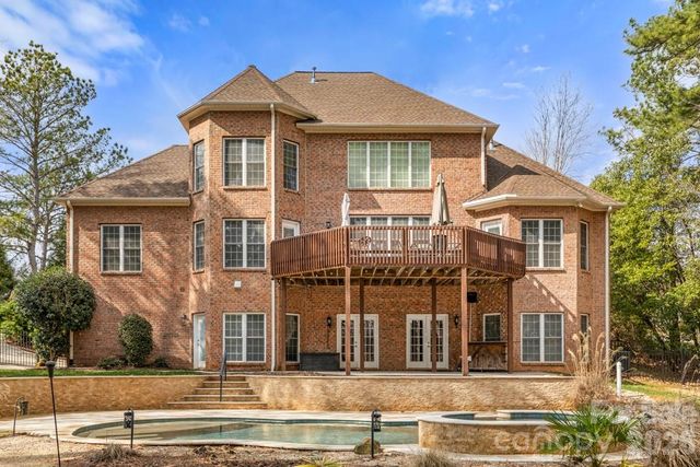 1221 Silver Arrow Court, Fort Mill, SC 29715