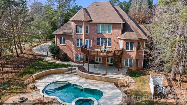 1221 Silver Arrow Court, Fort Mill, SC 29715