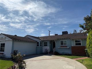 7059 Varna, North Hollywood (los Angeles), CA 91605