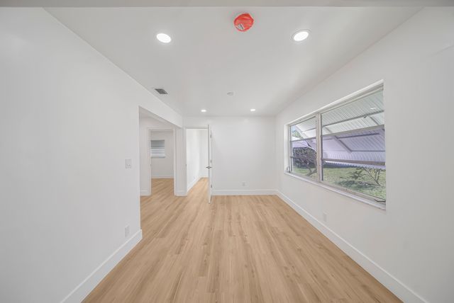 2106 Alfred Drive, Boynton Beach, FL 33426