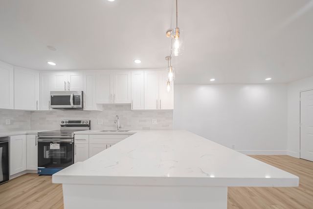 2106 Alfred Drive, Boynton Beach, FL 33426