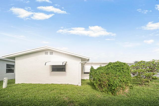 2106 Alfred Drive, Boynton Beach, FL 33426