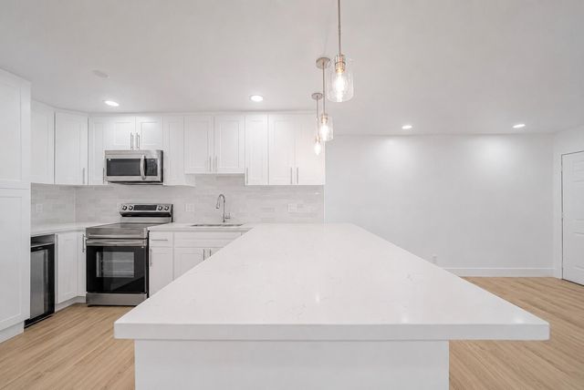 2106 Alfred Drive, Boynton Beach, FL 33426