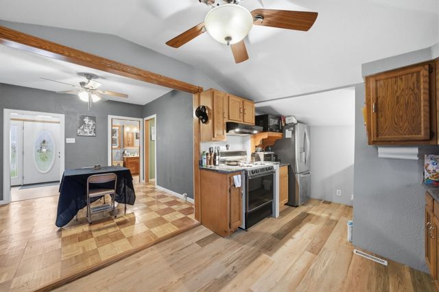 525 High Street, Grinnell, IA 50112