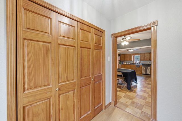 525 High Street, Grinnell, IA 50112