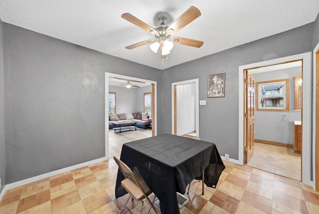 525 High Street, Grinnell, IA 50112