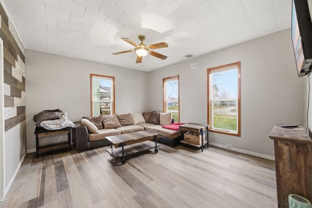 525 High Street, Grinnell, IA 50112