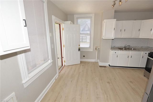 1700 McDaniel ST, Portsmouth, VA 23704
