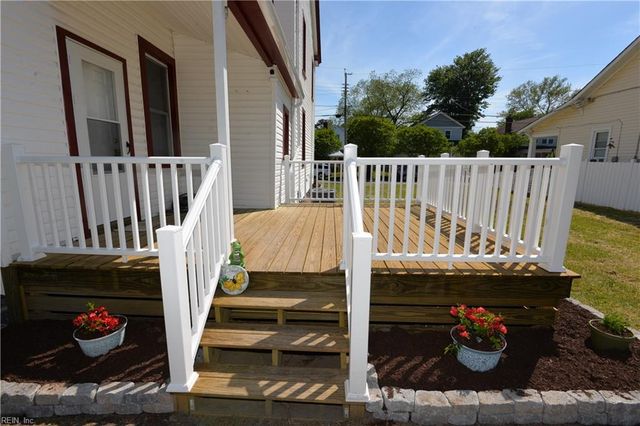 1700 McDaniel ST, Portsmouth, VA 23704