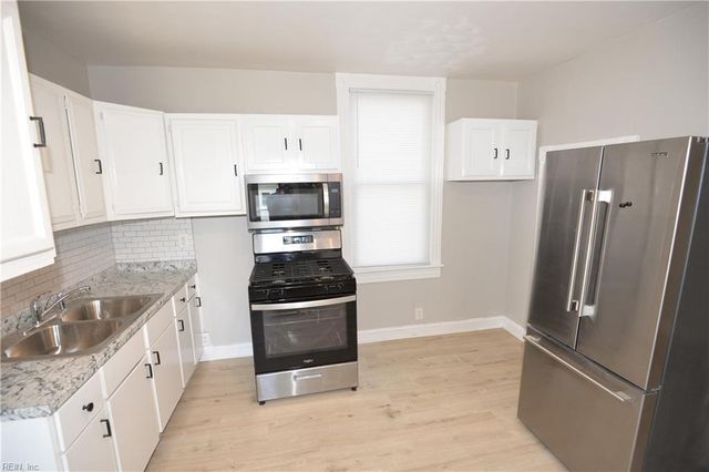1700 McDaniel ST, Portsmouth, VA 23704