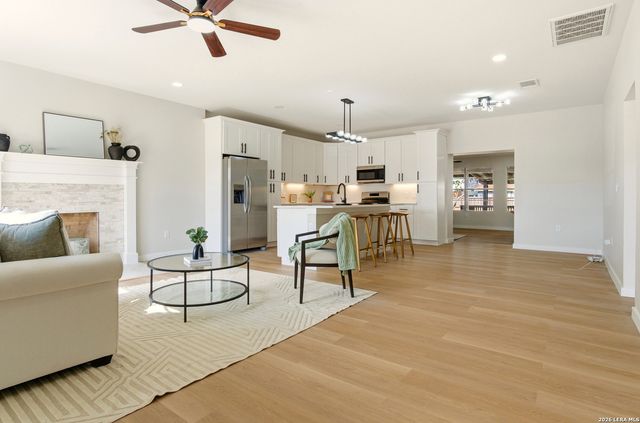 293 Lovera, San Antonio, TX 78212