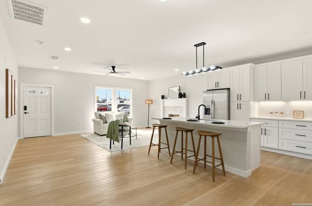 293 Lovera, San Antonio, TX 78212