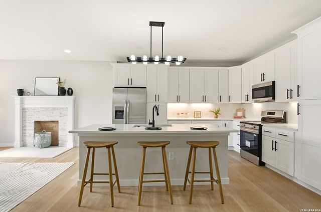 293 Lovera, San Antonio, TX 78212