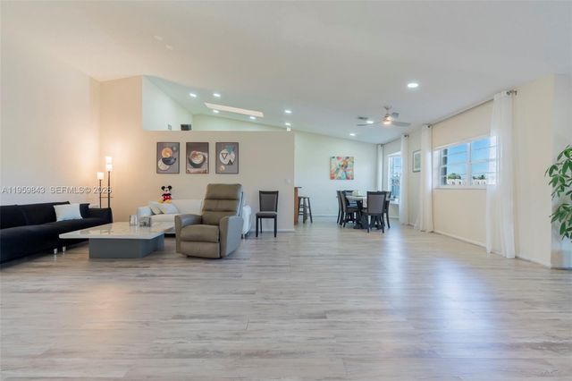 4024 Summer Chase Court, Lake Worth, FL 33467