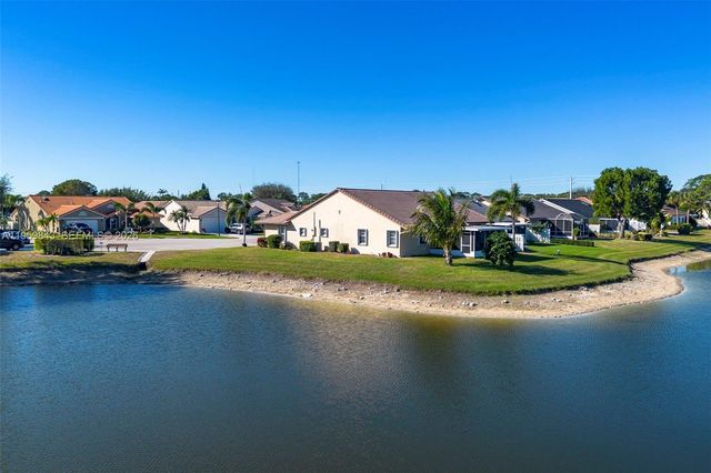 4024 Summer Chase Court, Lake Worth, FL 33467