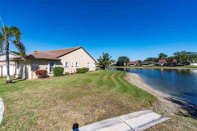 4024 Summer Chase Court, Lake Worth, FL 33467