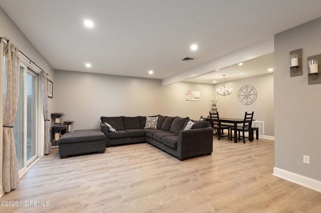 404 Schooner Drive 404, Toms River, NJ 08753