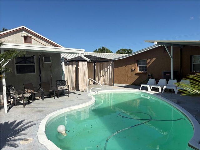 4540 W JEAN STREET, Tampa, FL 33614