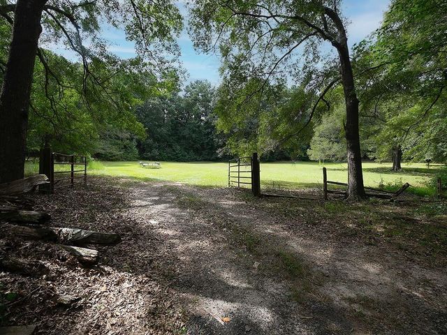 3401 Clay SW Road, Austell, GA 30106