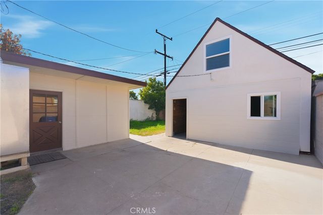 10025 San Anselmo, South Gate, CA 90280