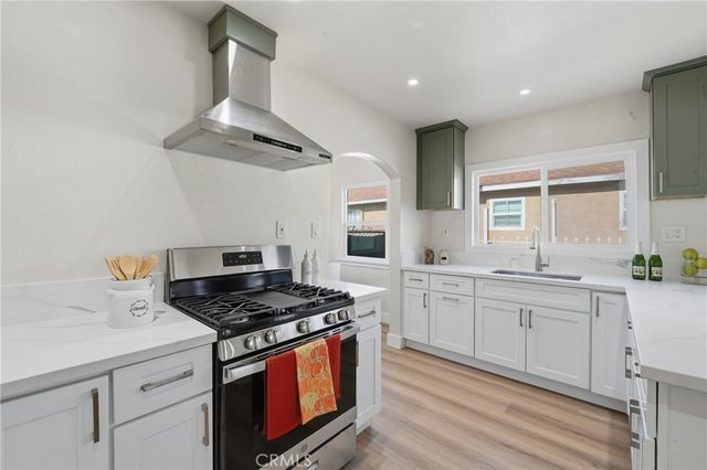 10025 San Anselmo, South Gate, CA 90280