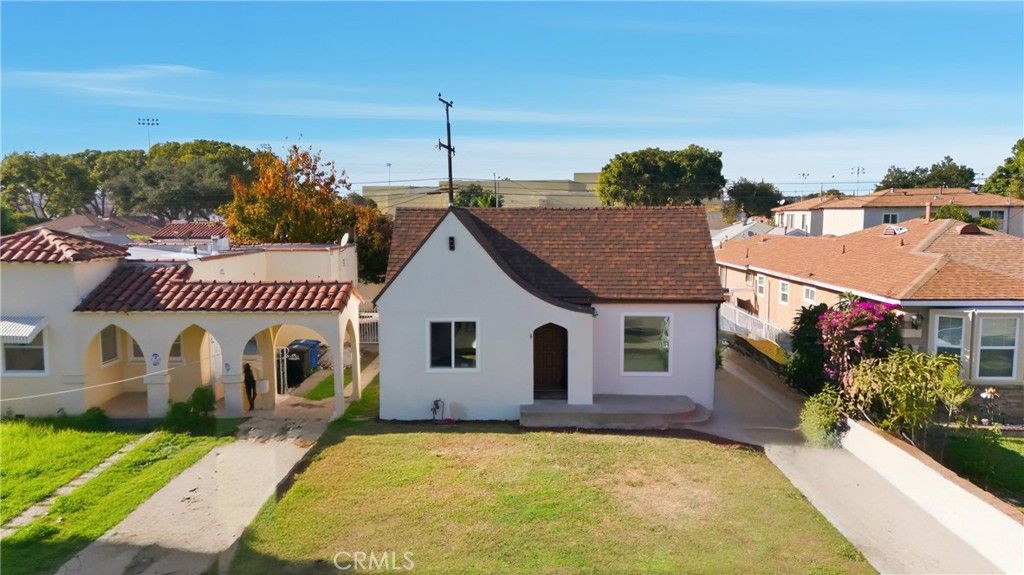 10025 San Anselmo, South Gate, CA 90280