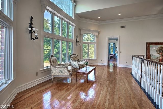 22 Sherwood Farm Rd, Far Hills Boro, NJ 07931