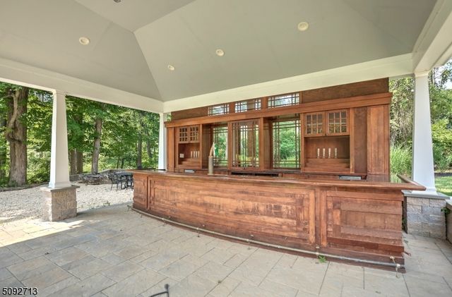 22 Sherwood Farm Rd, Far Hills Boro, NJ 07931