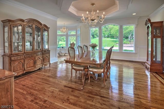 22 Sherwood Farm Rd, Far Hills Boro, NJ 07931
