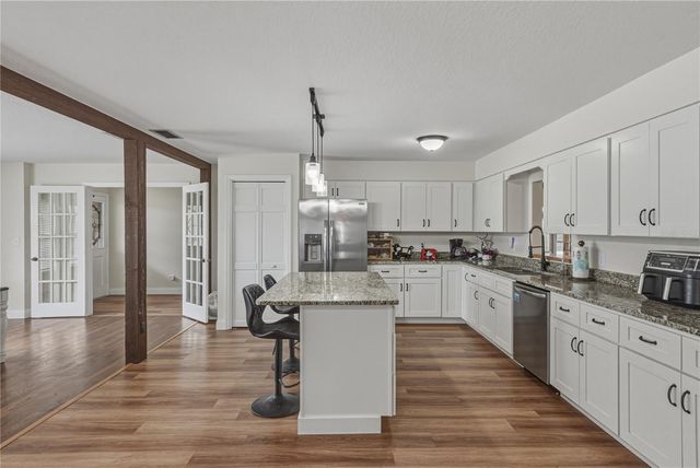 609 W PIPKIN ROAD, Lakeland, FL 33813