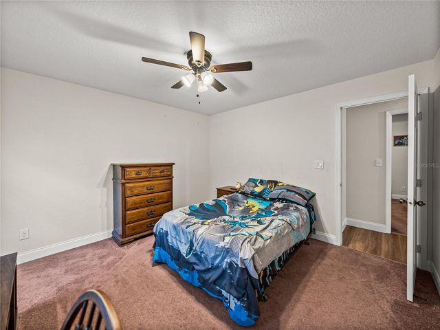 609 W PIPKIN ROAD, Lakeland, FL 33813