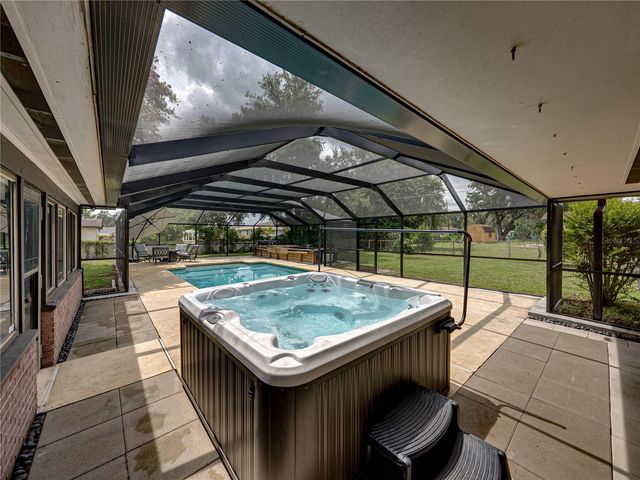 609 W PIPKIN ROAD, Lakeland, FL 33813