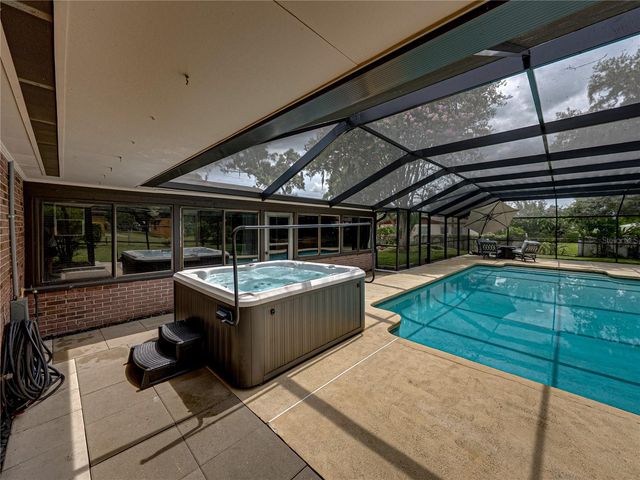 609 W PIPKIN ROAD, Lakeland, FL 33813